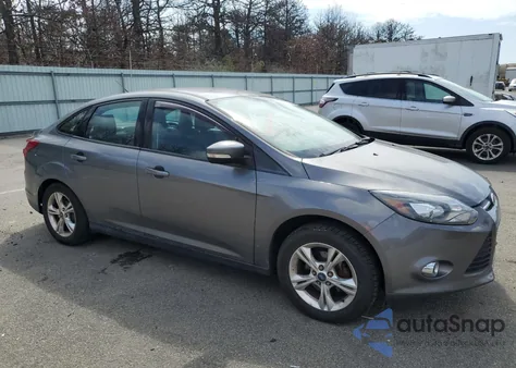 2014 Ford Focus Se from USA, damaged, VIN 1FADP3F25EL102381
